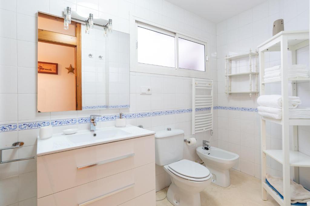 A bathroom at Victoria 50