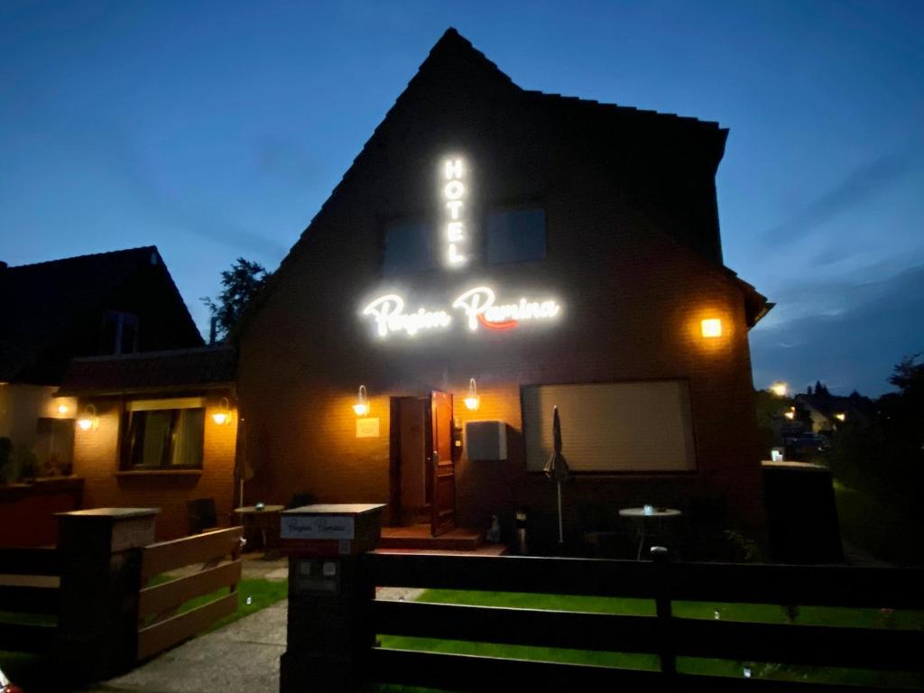 Hotel Pension Pamina - Resim 8