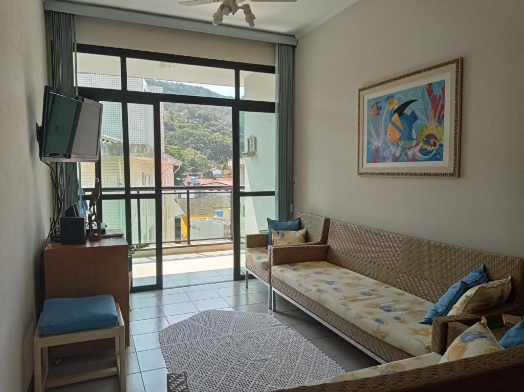  Apartamento Enseada com varanda