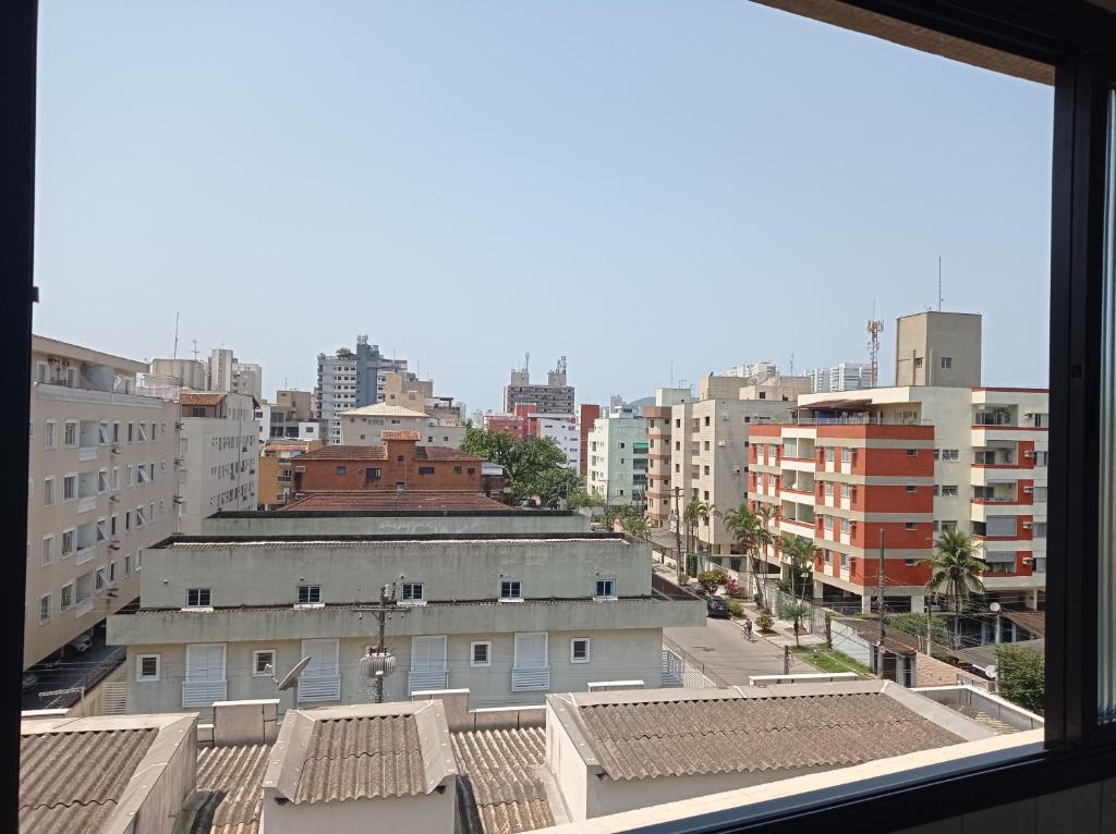  Apartamento Enseada com varanda