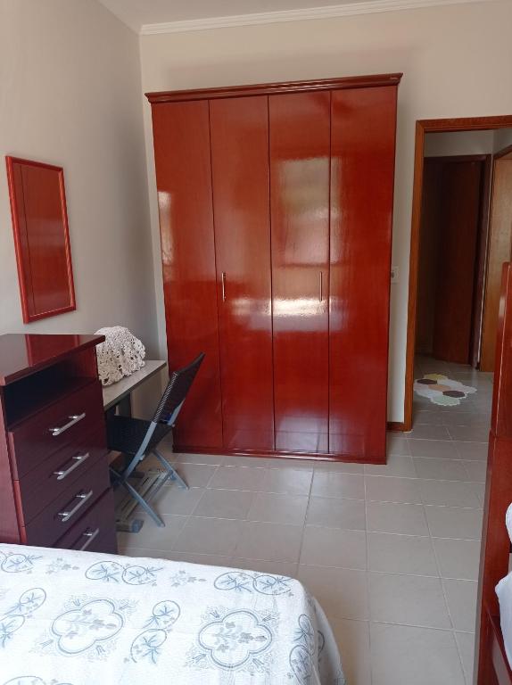  Apartamento Enseada com varanda