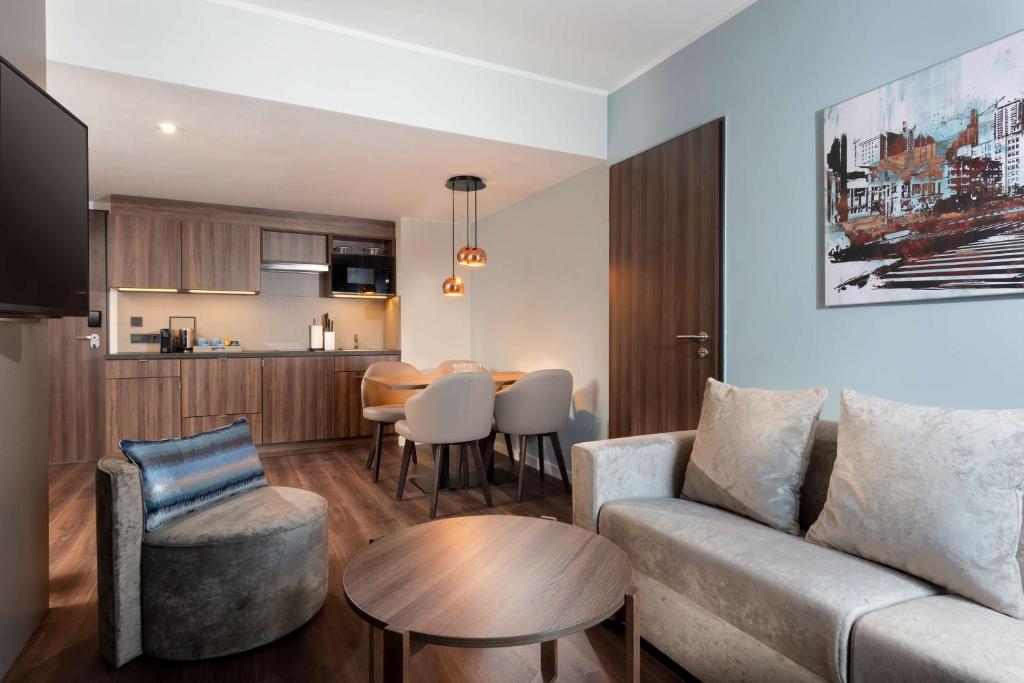 Hyatt House Frankfurt Eschborn - Premium King Studio