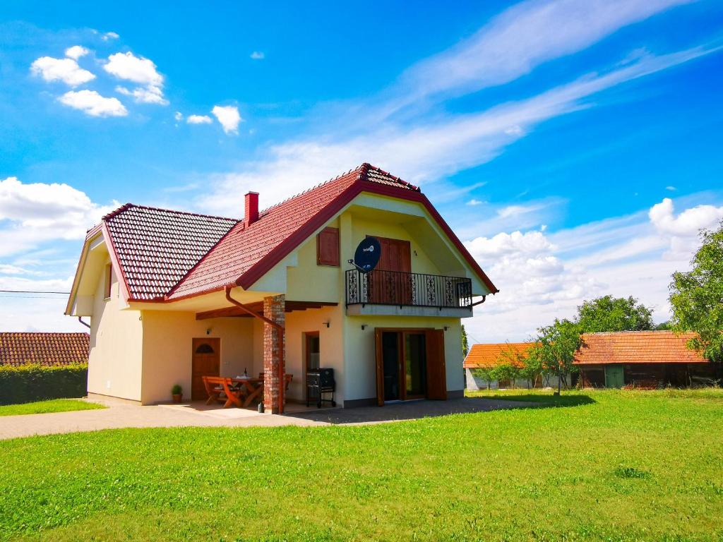 Budova, kde se prázdninový dům nachází