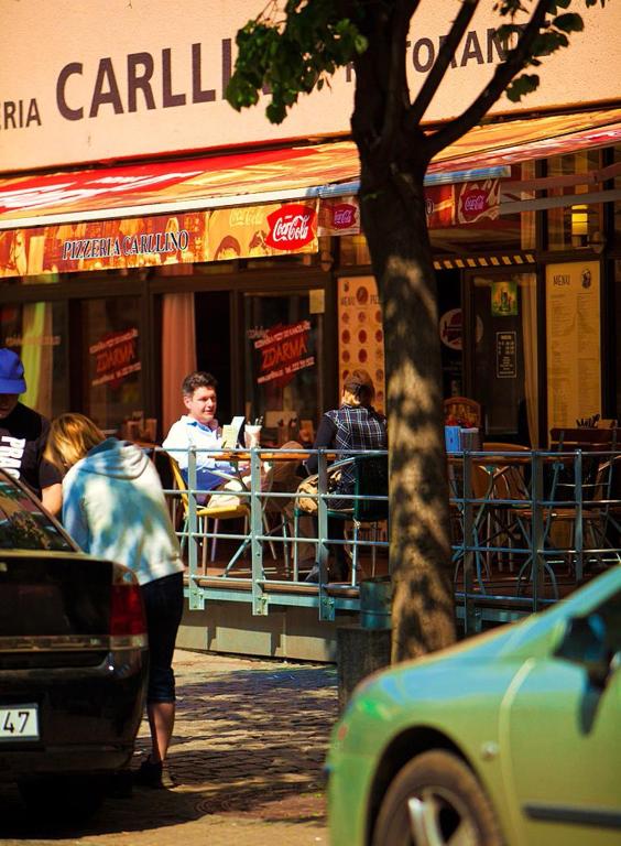 Charles Central - Resim 18