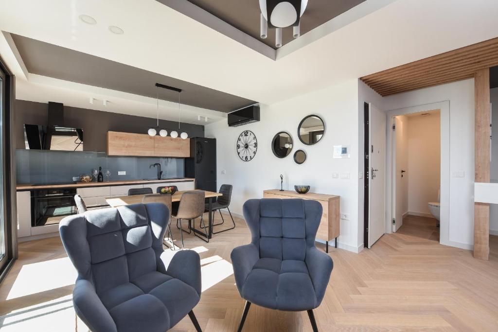 Kuchyňa alebo kuchynka v ubytovaní LAZY - Luxury Apartment Zadar Yachting