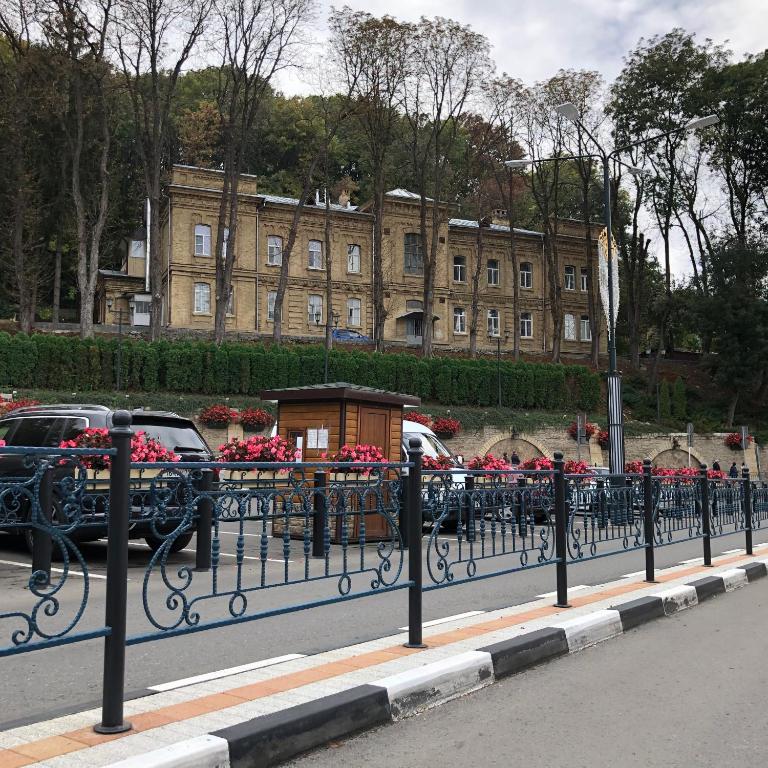 Золотой Ключ,Улица Вокзальная,дом 12 - отзывы и видео