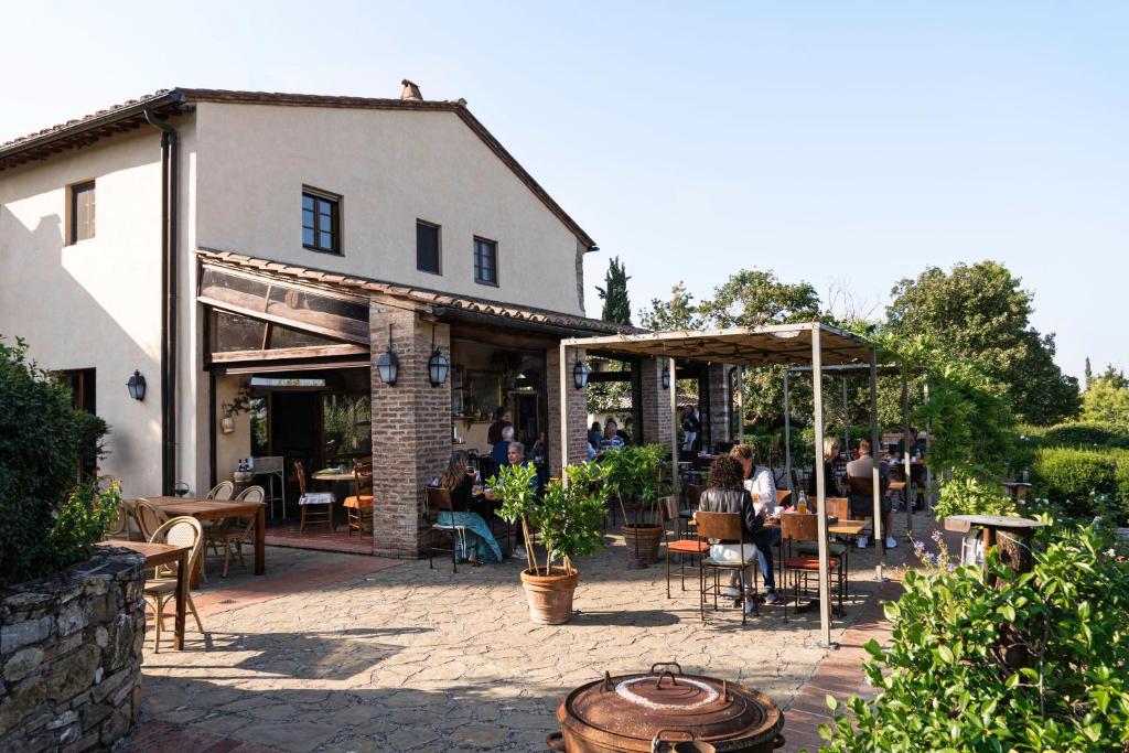 Budova, v ktorej sa dom na vidieku nachádza