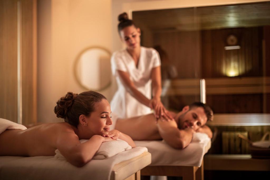 Hosté ubytování Grand Hotel Adriatic II