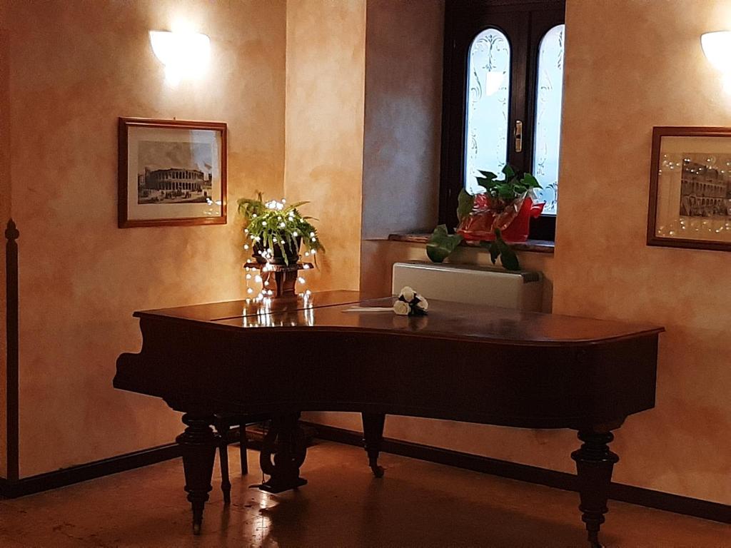 Fotografie z fotogalerie ubytování Hotel Dolomiti v destinaci Malcesine
