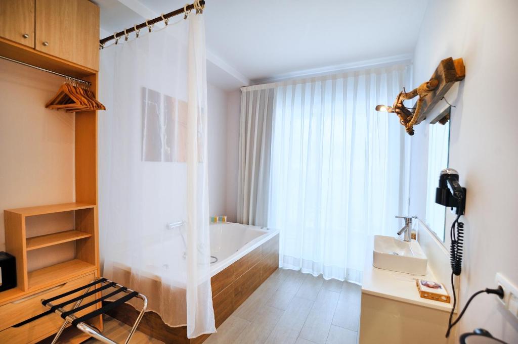 Hotel Sabbia by Gabbeach, Valencia – Updated 2023 Prices