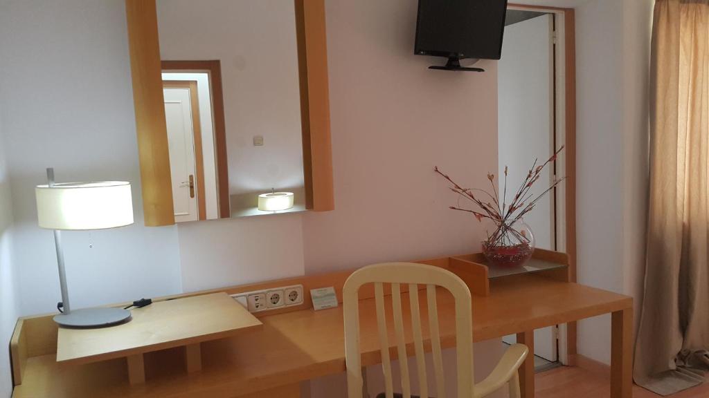 Nuevo Hotel Vista Alegre, Valdepeñas – Updated 2023 Prices