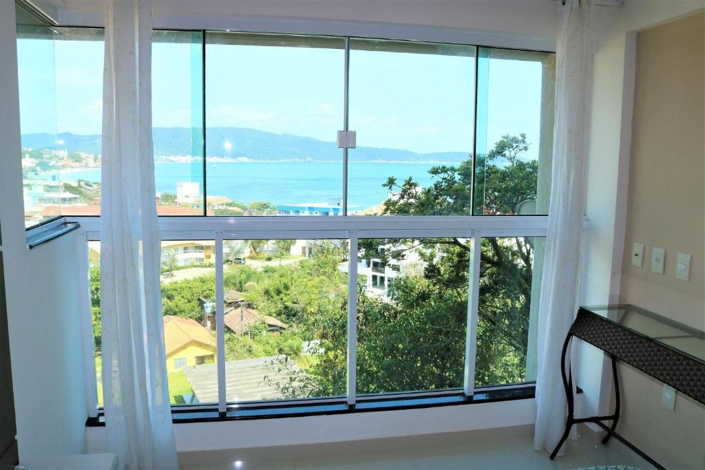  Aluguel de Apartamento 2 quartos sendo 1 suíte com Vista para o Mar em Praia Lagoinha