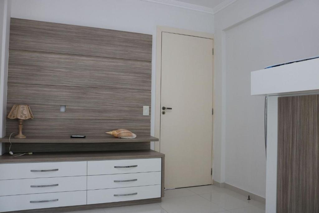  Aluguel de Apartamento 2 quartos sendo 1 suíte com Vista para o Mar em Praia Lagoinha