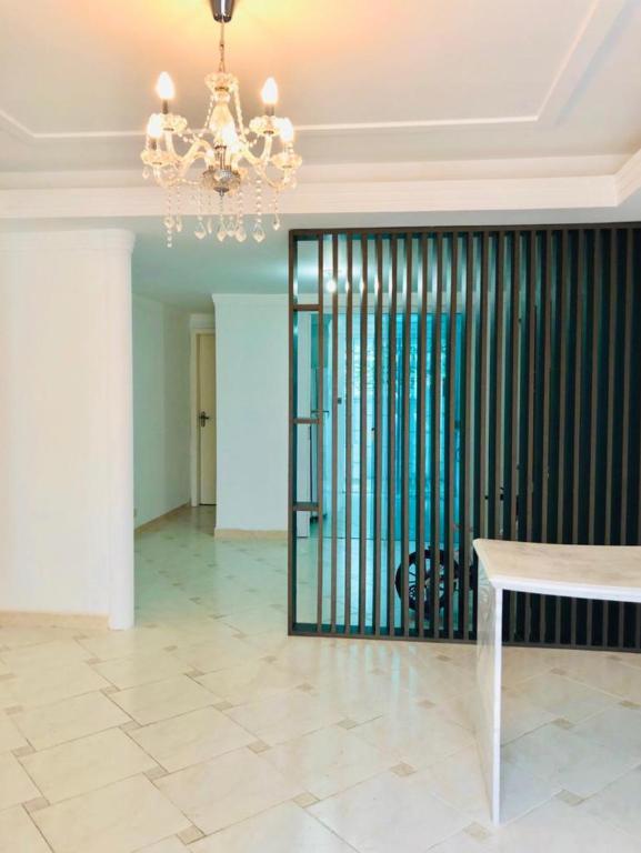  Casa térrea com hidromassagem