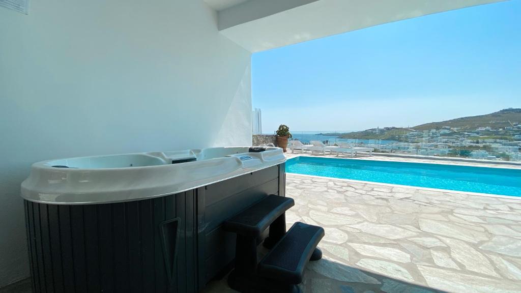 Amperian Mykonos Suites & Villas - 17
