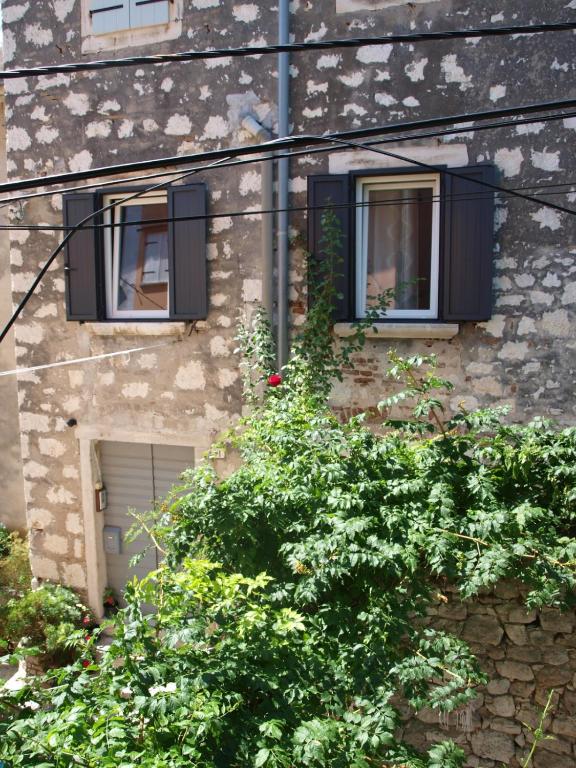 Budynek, w którym mieści się apartament
