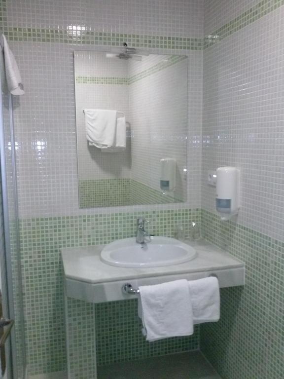Un baño de Los Helechos