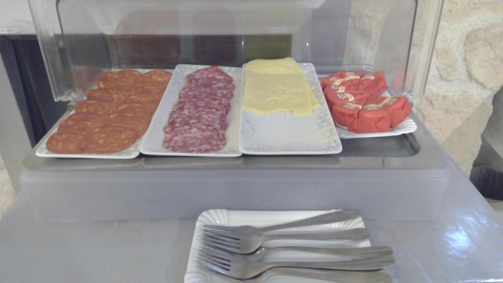 Jídlo v hotelu nebo okolí