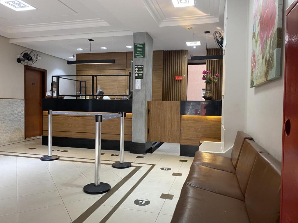  Colina Park Hotel