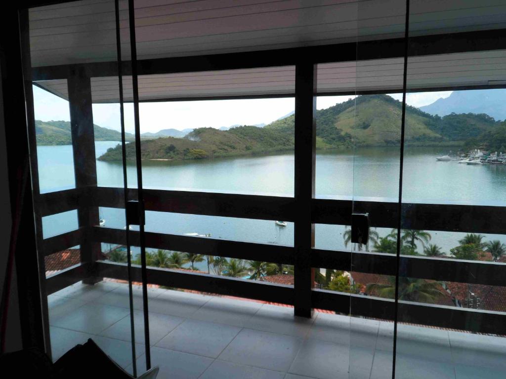  Casa em Angra dos Reis no Paraíso do Condomínio do Engenho