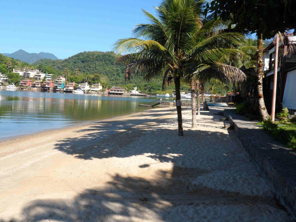  Casa em Angra dos Reis no Paraíso do Condomínio do Engenho