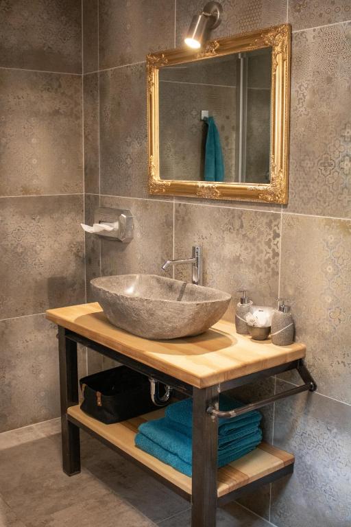 Un baño de Fenix Hall Boutique Hotel Hallstatt