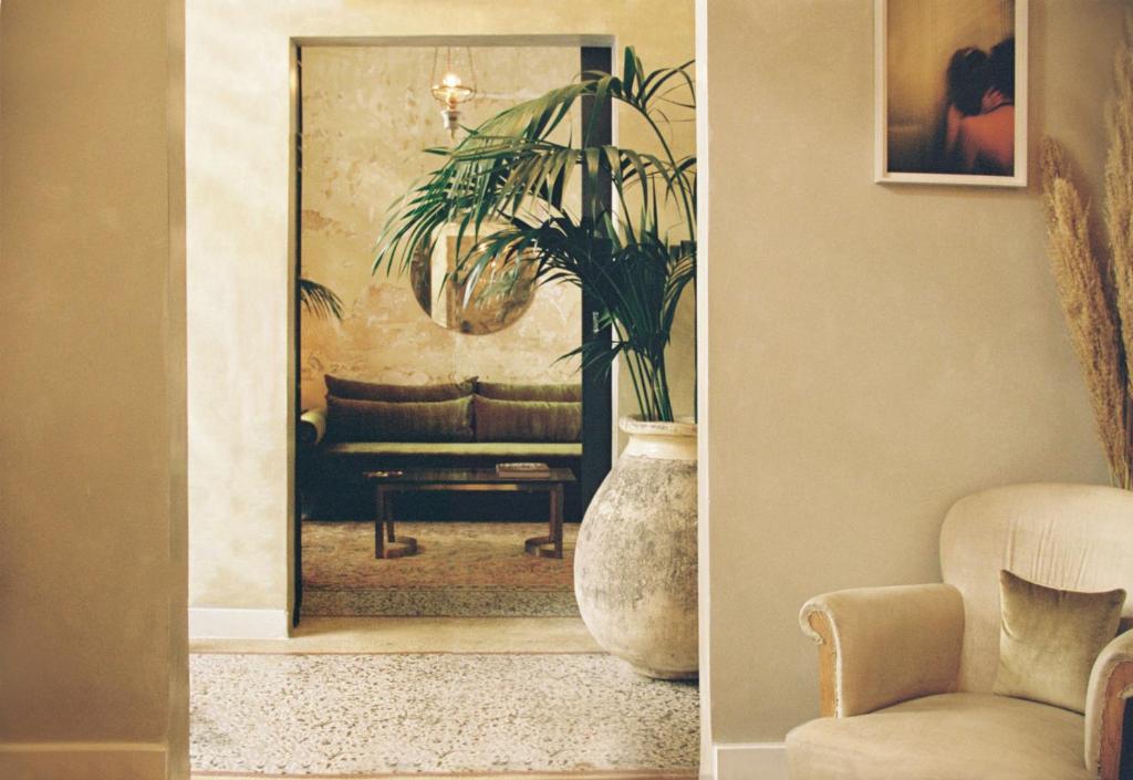 Shila Athens - Resim 15