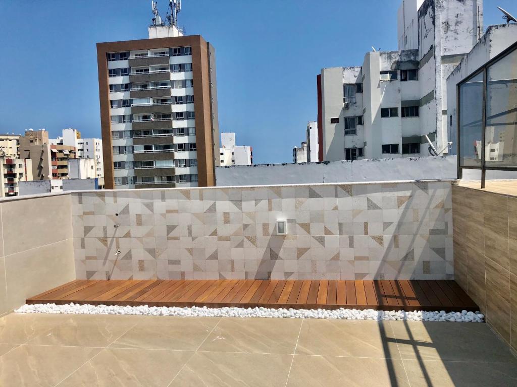  Ampla cobertura com piscina