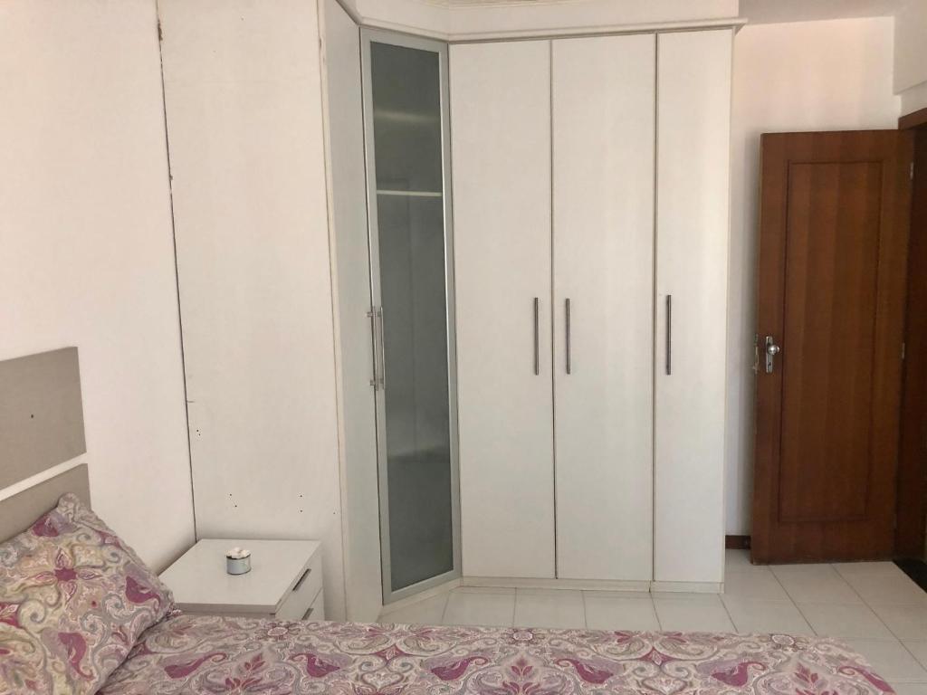  Ampla cobertura com piscina