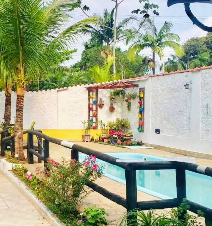  Casa com Piscina e Salão de Jogos a 500m da praia