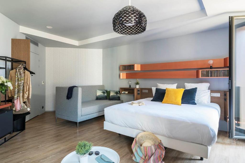 Posezení v ubytování Golden Tulip Saint Malo– Le Grand Bé