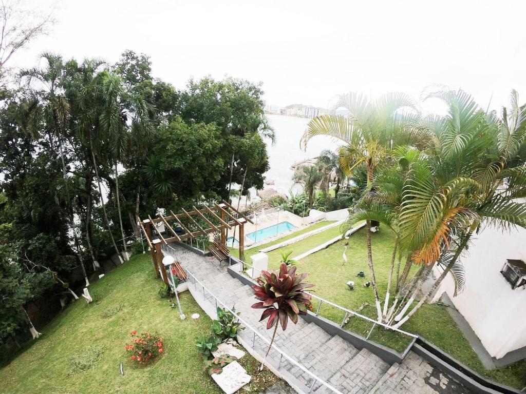  Duplex pé na areia com vista para o mar