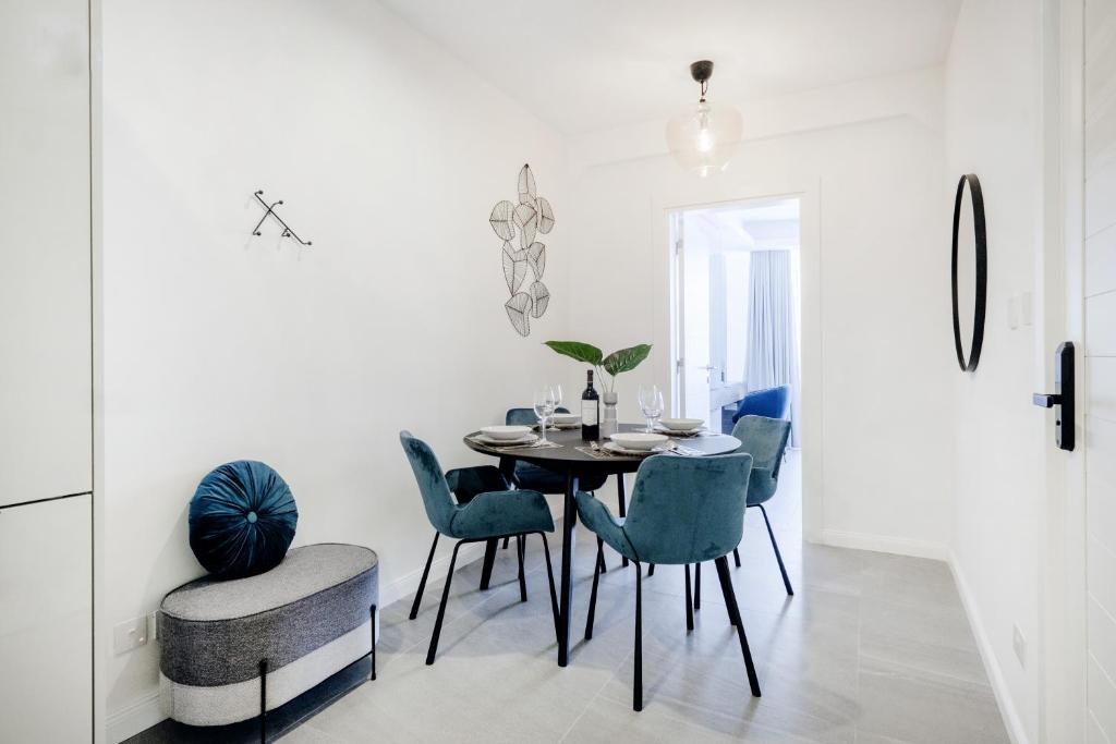 Million Sunsets Luxury Apartments - 15