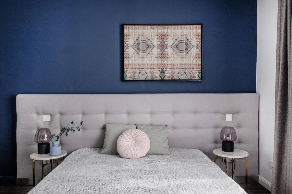 Million Sunsets Luxury Apartments - 3