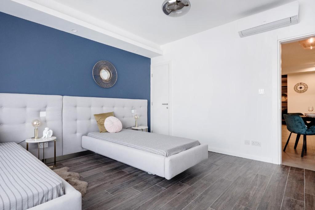 Million Sunsets Luxury Apartments - 19