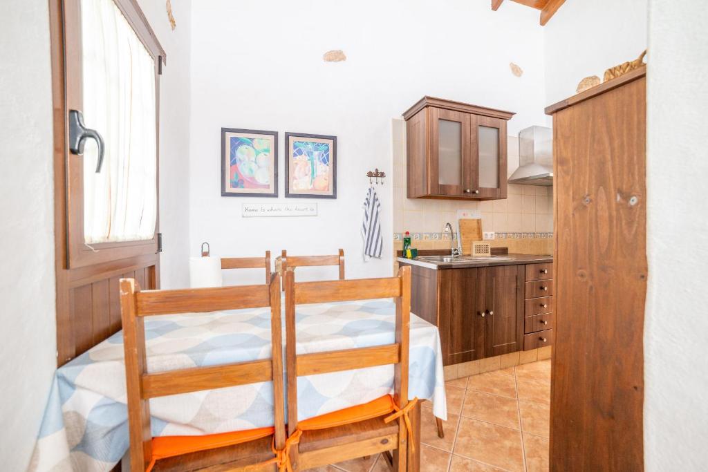 Kuchyň nebo kuchyňský kout v ubytování Casa la Orilla