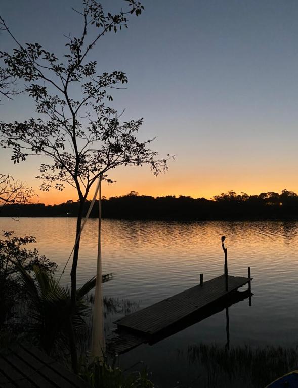  Linda Casa a Beira da Lagoa