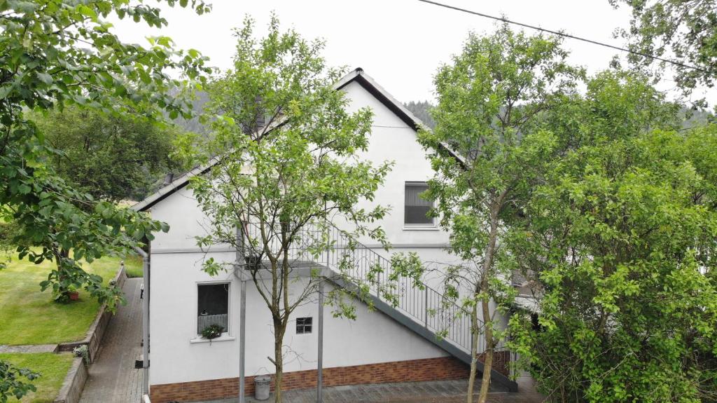 Το κτήριο όπου στεγάζεται  η παραθεριστική κατοικία