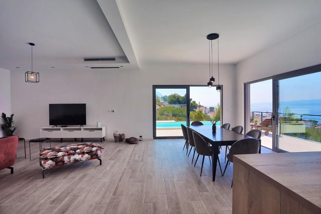 Fotografia z galérie ubytovania NEW Seaview Villa Vivra with 4 ensuite bedrooms gym and private pool v Omise