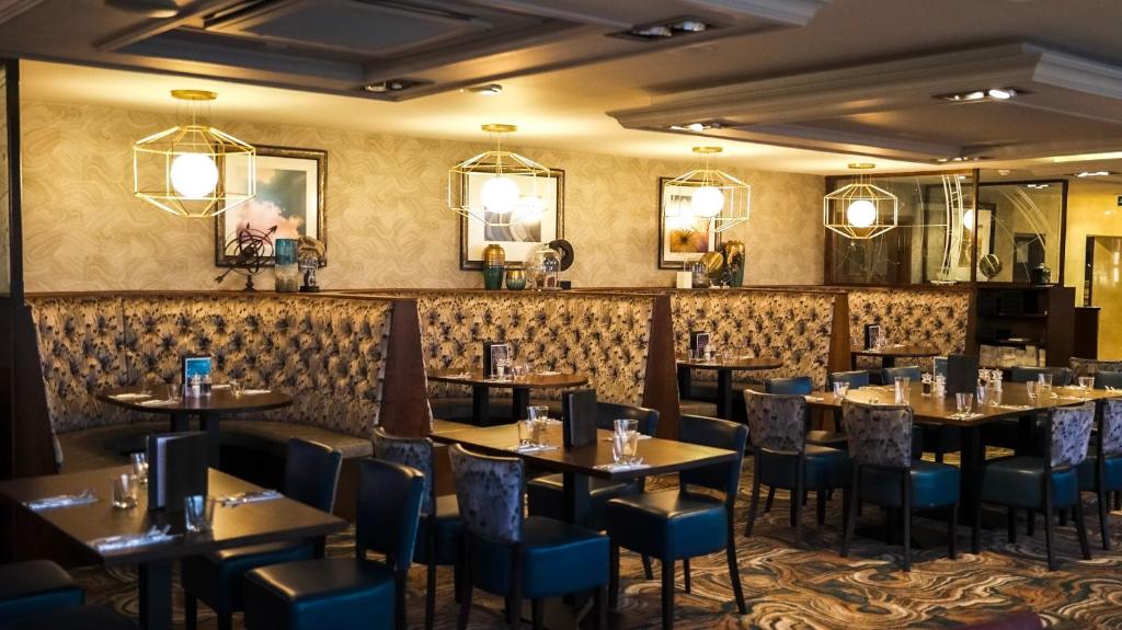 The Fenwick Hotel photo