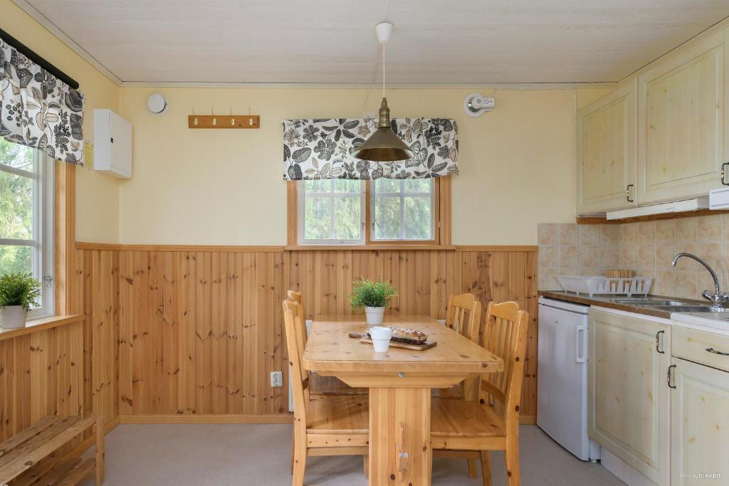 Kuchyň nebo kuchyňský kout v ubytování First Camp Mellsta-Borlänge