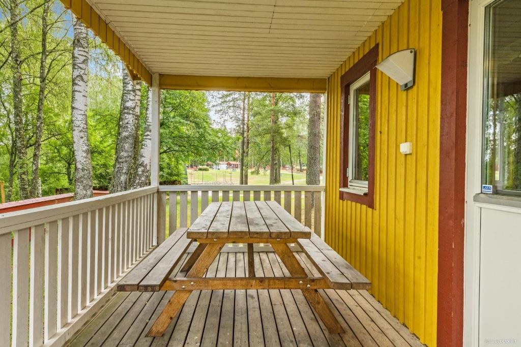 Balkón nebo terasa v ubytování First Camp Mellsta-Borlänge