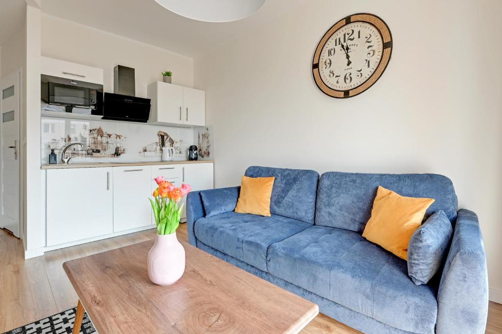 Blue Mandarin Old Town - One-Bedroom Apartment - 8D/73A Rajska Street