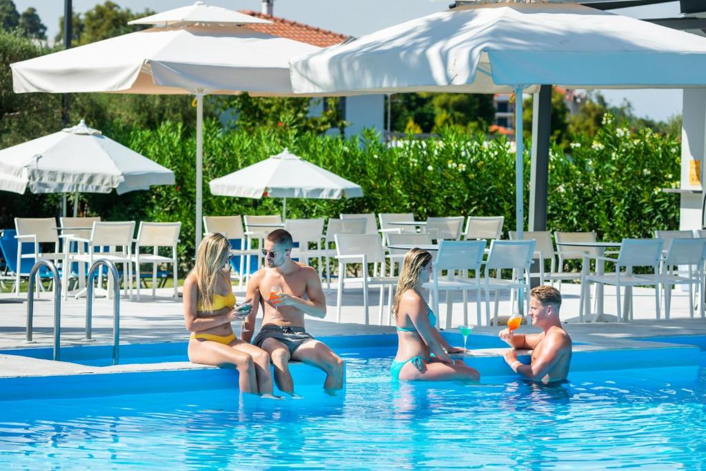Hotel Kriopigi vendégei