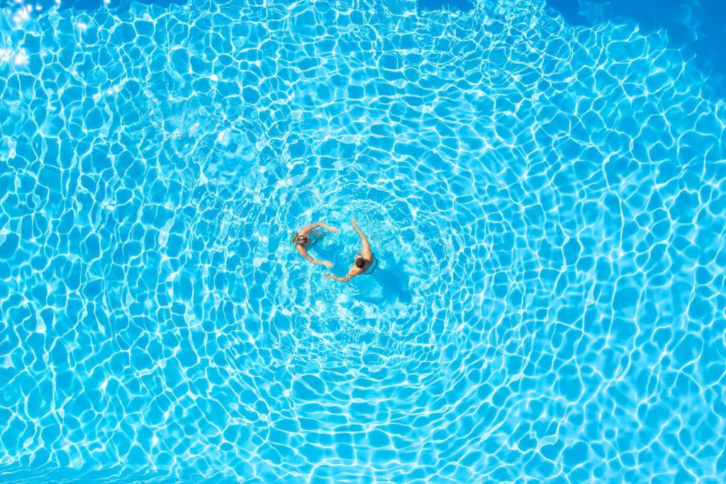The swimming pool at or close to Hotel Kriopigi