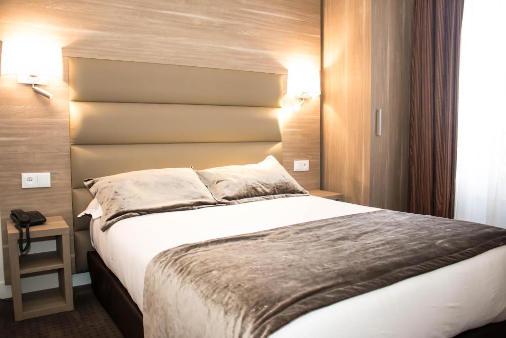 
Double Room with Shower
