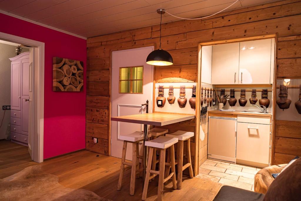 A kitchen or kitchenette at Haus Söllereck Nr 235