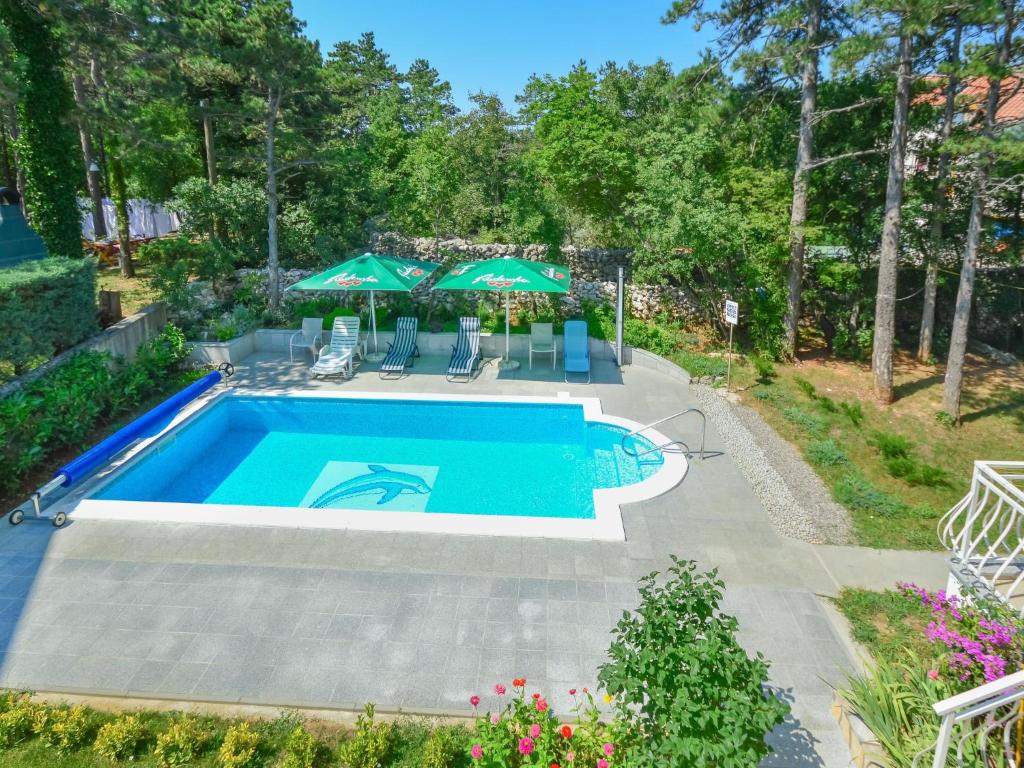 Bazén v ubytovaní Apartment Fuma-1 by Interhome alebo v jeho blízkosti