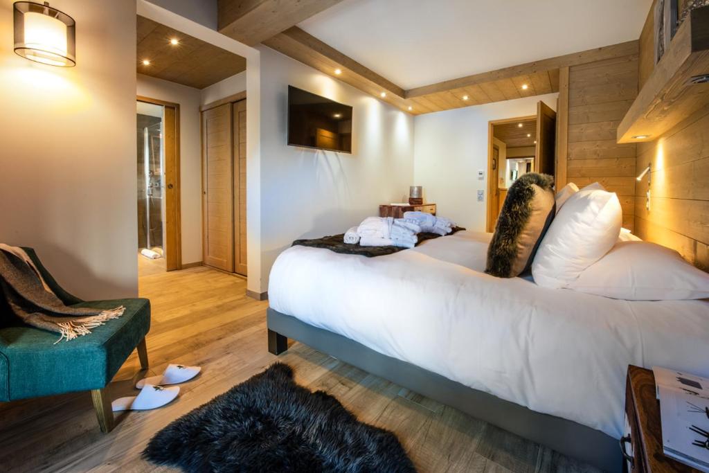 Postel nebo postele na pokoji v ubytování Mammoth Lodge by Alpine Resorts