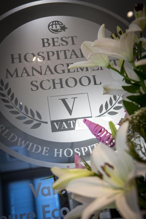 Certifikát, hodnocení, plakát nebo jiný dokument vystavený v ubytování Hôtel & Spa Vatel